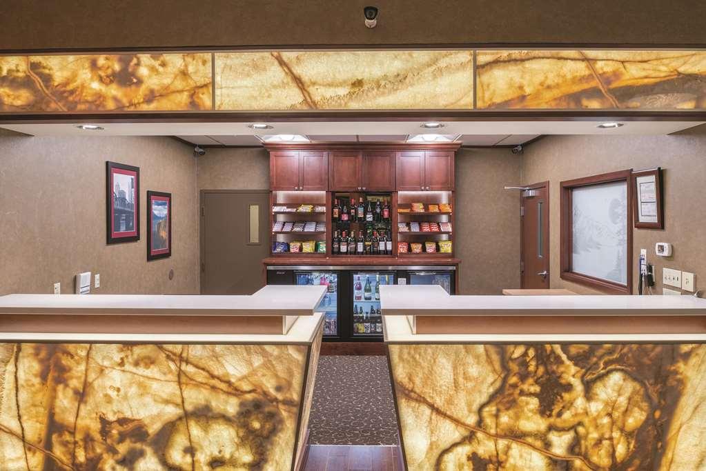 Best Western Plus Parkway Inn Вілсонвілл Екстер'єр фото