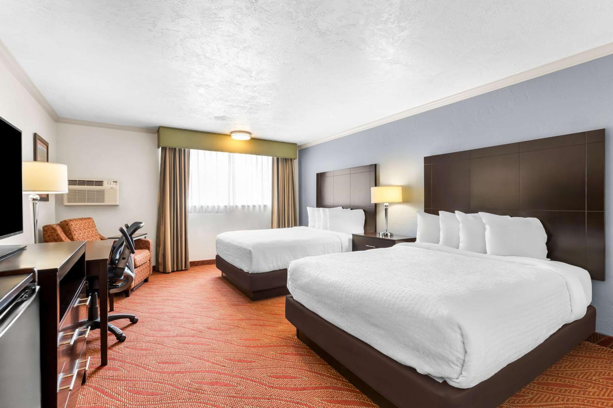 Best Western Plus Parkway Inn Вілсонвілл Екстер'єр фото